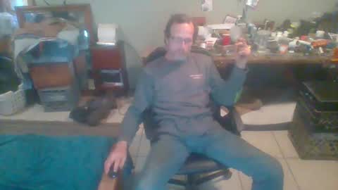 mackdog1369 online show from December 31, 9:06 pm