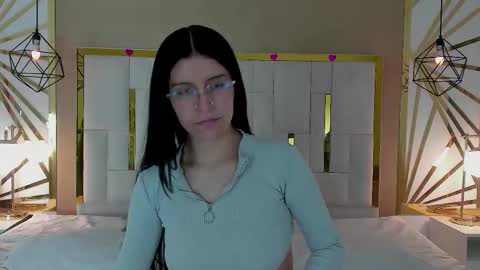 Maddy  online show from September 15, 11:44 am