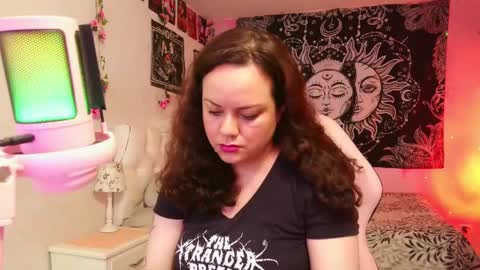 Snapshot of magic_clairewitch chatting on February 22, 5:02 pm Claire online show from February 22, 5:02 pm