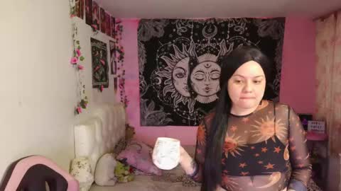 Snapshot of magic_clairewitch chatting on January 26, 11:08 pm Claire online show from January 26, 11:08 pm