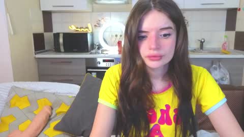 Snapshot of magical_mermaids chatting on January 23, 4:15 pm Alice online show from January 23, 4:15 pm