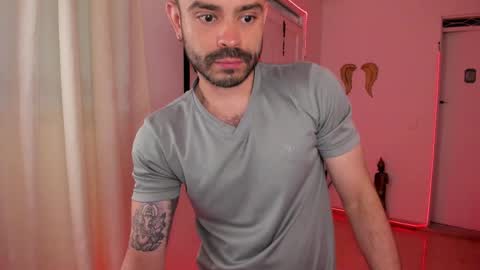 Snapshot of magnus_king chatting on February 27, 11:26 pm online show from February 27, 11:26 pm