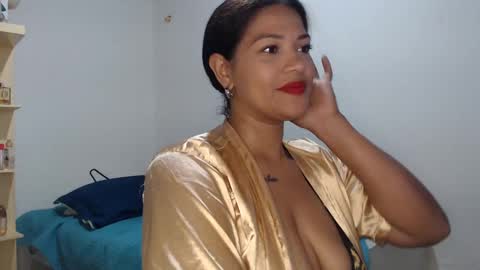 Snapshot of makennaa_1 chatting on February 28, 9:25 am MAKENNAA online show from February 28, 9:25 am