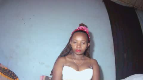 malinah01 online show from September 18, 4:27 am