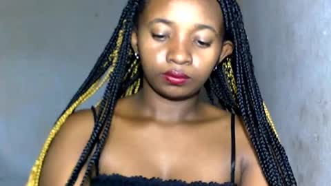 malinah01 online show from January 9, 1:45 pm