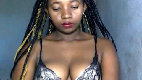 malinah01 online show from January 5, 3:22 am