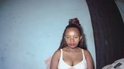 malinah01 online show from September 14, 4:59 am