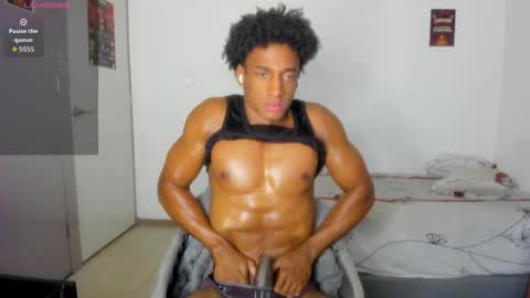 Snapshot of malkongarcia chatting on September 15, 12:23 am malkongarcia online show from September 15, 12:23 am