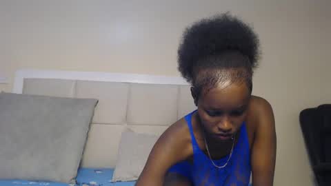 mamaa online show from February 11, 12:36 pm