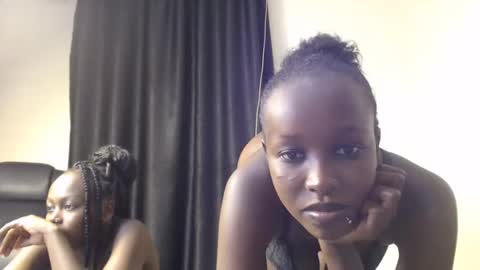 mamaa online show from February 20, 9:42 pm