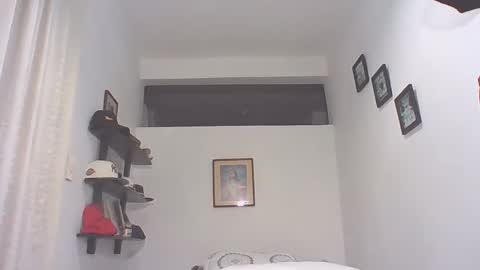 Snapshot of manuel444rl chatting on February 24, 7:11 am Manuel RL online show from February 24, 7:11 am