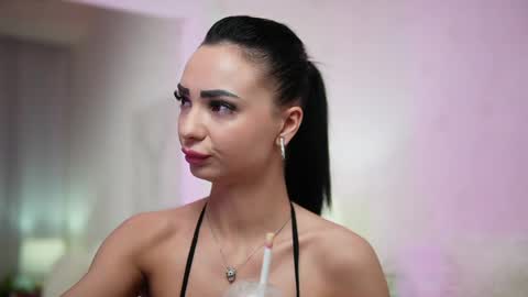 Snapshot of maraciel chatting on March 4, 10:16 pm Mara online show from March 4, 10:16 pm