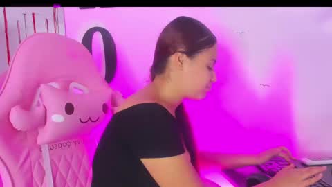 maraxrivera online show from March 3, 6:03 pm