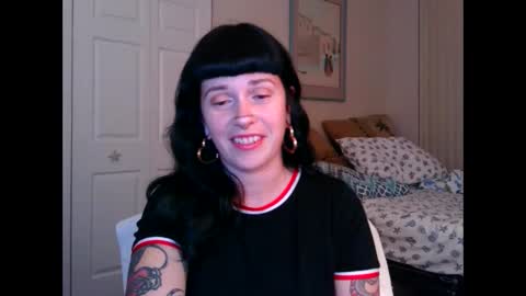 Snapshot of marcelinealtaria chatting on December 9, 3:29 am MarcelineAltaria online show from December 9, 3:29 am