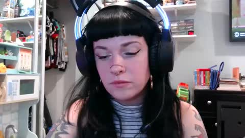 Snapshot of marcelinealtaria chatting on February 20, 5:44 am MarcelineAltaria online show from February 20, 5:44 am