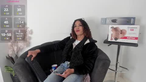 Snapshot of marfilastrom chatting on March 12, 7:46 am marfilastrom online show from March 12, 7:46 am