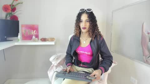 Snapshot of marfilastrom chatting on January 16, 3:34 am marfilastrom online show from January 16, 3:34 am
