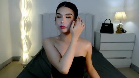 Snapshot of margaret_deluxe chatting on January 25, 11:13 am MARGARET online show from January 25, 11:13 am