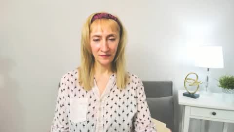 margaretmature online show from February 19, 7:37 pm