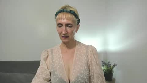 margaretmature online show from September 12, 12:07 pm