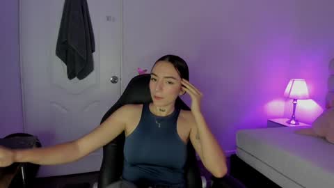 mari_salgado online show from December 23, 11:25 am