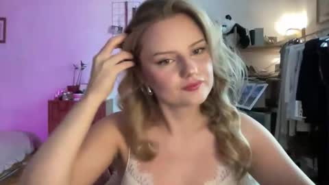 Snapshot of mariabbsa chatting on September 16, 8:17 am mariabbsa online show from September 16, 8:17 am