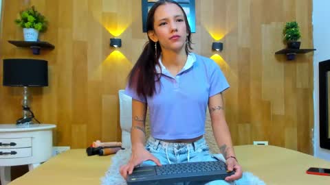 Snapshot of mariana_aangel chatting on February 9, 2:29 pm Mariana Angel online show from February 9, 2:29 pm