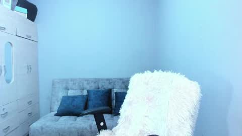 Snapshot of mariana_owen chatting on February 11, 1:31 am online show from February 11, 1:31 am