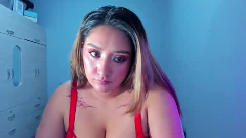 Snapshot of mariana_owen chatting on February 14, 10:36 pm online show from February 14, 10:36 pm
