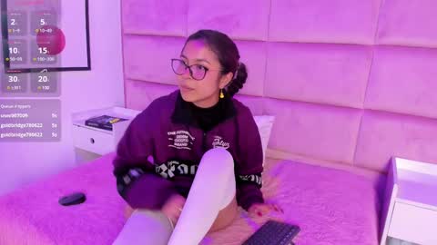 Snapshot of marianna_ray_ chatting on March 10, 10:34 pm marianna_ray_ online show from March 10, 10:34 pm