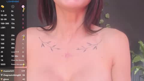 Snapshot of mariateresa11 chatting on February 26, 1:43 pm Theressa online show from February 26, 1:43 pm