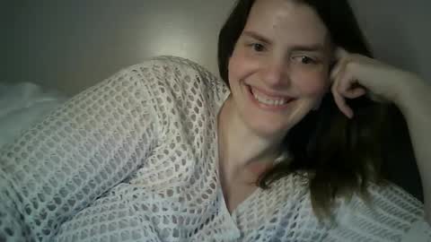 Snapshot of mariejojo chatting on February 24, 1:57 am Mariejojo online show from February 24, 1:57 am