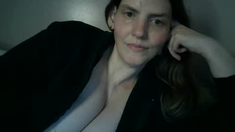 Snapshot of mariejojo chatting on February 27, 8:56 am Mariejojo online show from February 27, 8:56 am