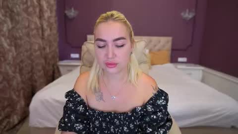 Snapshot of mariellavv chatting on September 10, 7:31 am Mariella online show from September 10, 7:31 am