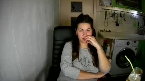 MarinettaQhot online show from January 20, 10:04 pm