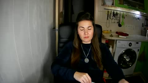 MarinettaQhot online show from December 29, 2:38 am