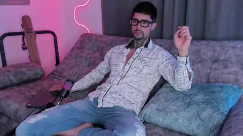 Snapshot of mark_kamper chatting on September 19, 11:51 pm mark kamper online show from September 19, 11:51 pm