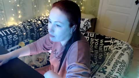 MarleneLue online show from March 10, 1:00 pm