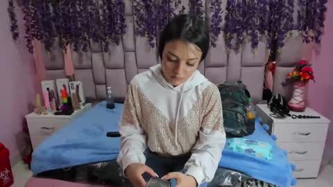 Snapshot of marlyanal chatting on January 25, 7:28 pm Marly Anal online show from January 25, 7:28 pm