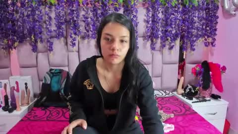 Snapshot of marlyanal chatting on February 17, 1:22 pm Marly Anal online show from February 17, 1:22 pm