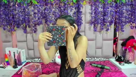 Snapshot of marlyanal chatting on February 19, 6:32 pm Marly Anal online show from February 19, 6:32 pm