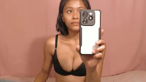 Snapshot of marrymebabexx_ chatting on September 10, 12:33 am marrymebabexx_ online show from September 10, 12:33 am