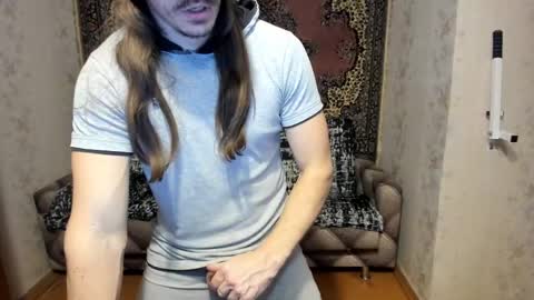 Alan online show from February 17, 7:01 pm