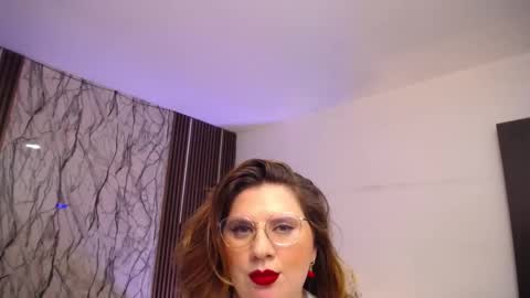Snapshot of martinaguzmann chatting on February 26, 5:24 am Martina online show from February 26, 5:24 am