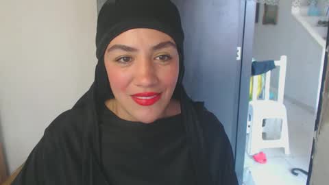 maryam_arabicmilk online show from December 6, 4:01 pm