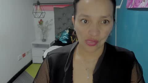 Marylin online show from December 4, 8:12 pm