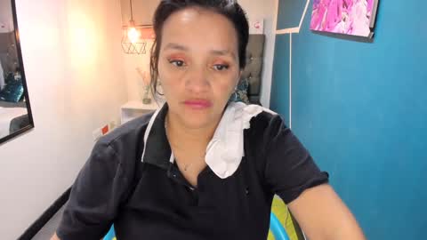 Marylin online show from December 14, 1:49 am