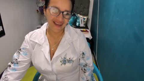 Marylin online show from December 27, 10:26 pm