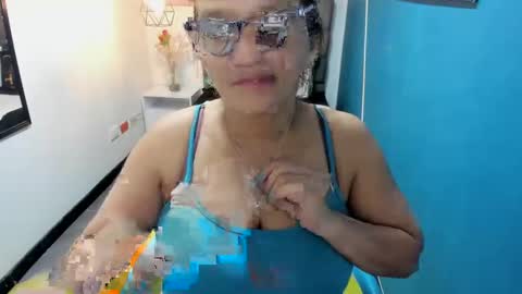 Marylin online show from December 3, 10:56 pm