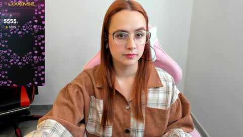 Dulce Maria online show from January 3, 1:24 pm